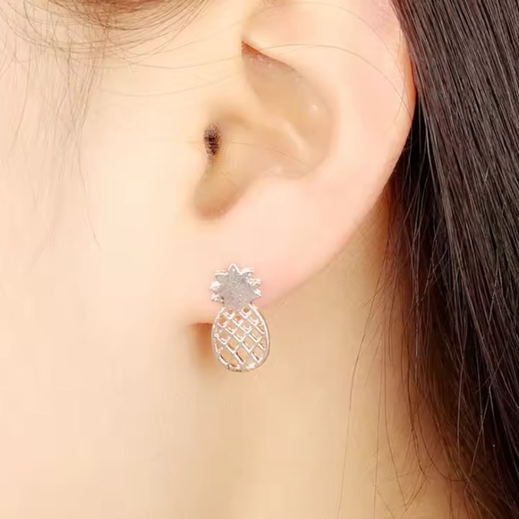 Anthropologe Rose gold Pineapple Stud Earrings - Picture 3 of 7